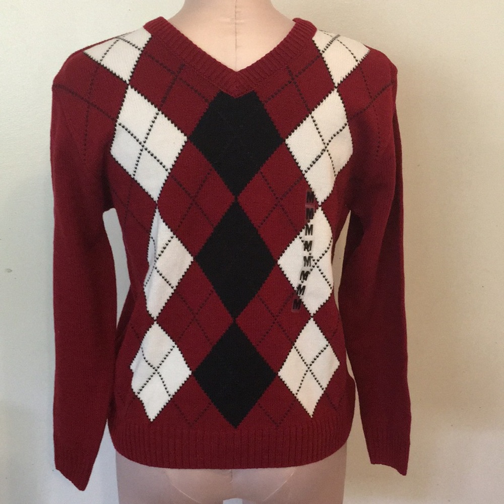 XG Boy’s Long sleeved Argyle Sweater Sz M NEW NICE
